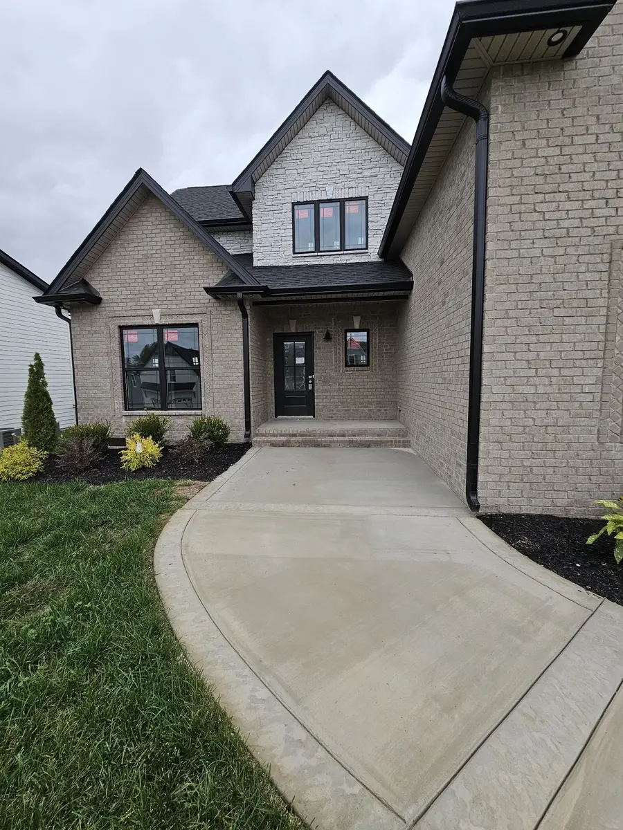 443 Spiderwort Dr, Clarksville, TN 37043 - #3