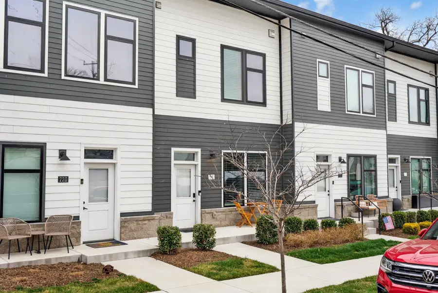 218 Hart St, Nashville, TN 37210 - #2