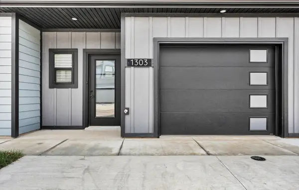 1306 Jonathan Wade Circle, Clarksville, TN 37043