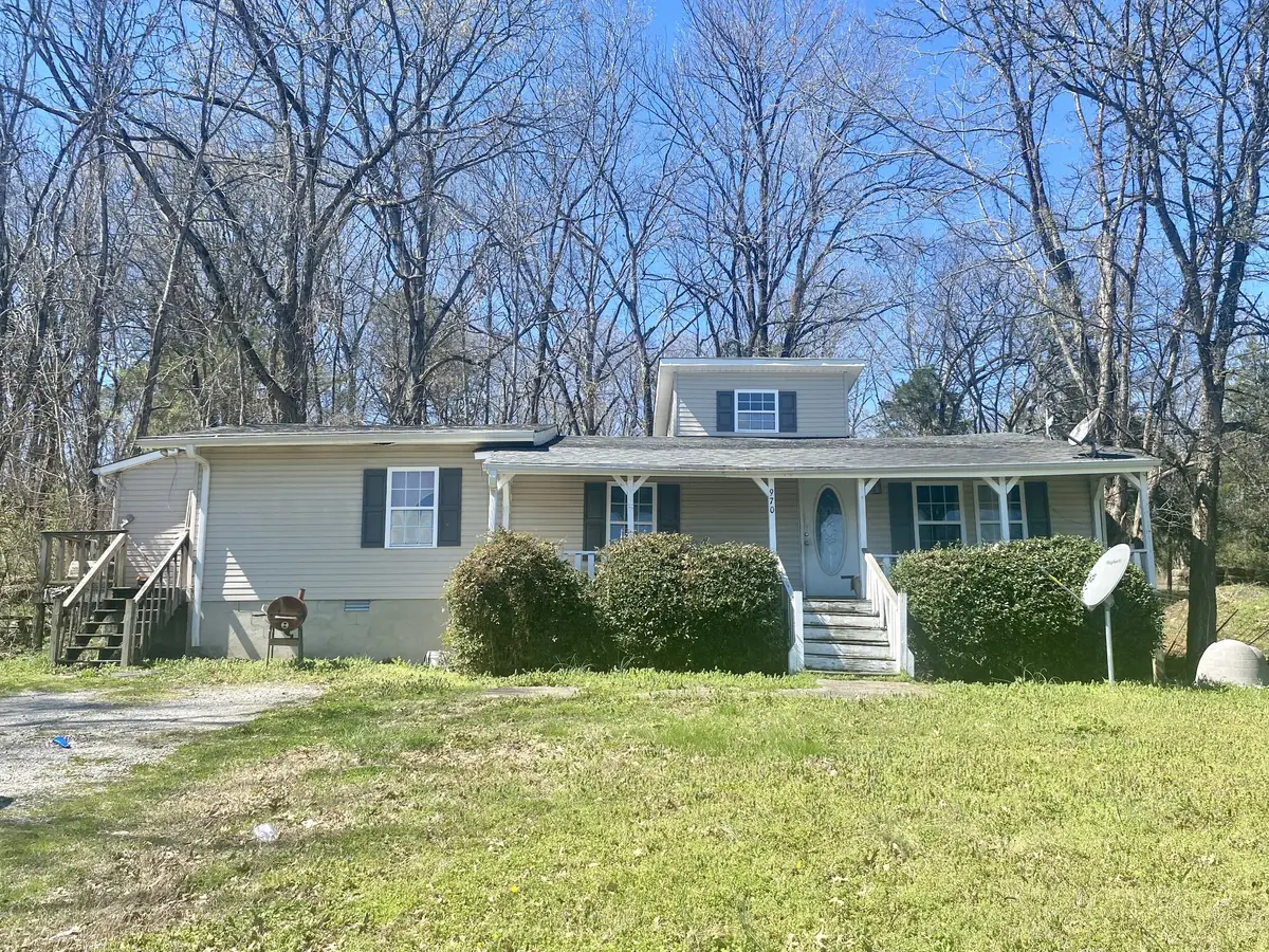 970 Donahue Rd, Pulaski, TN 38478 - #1