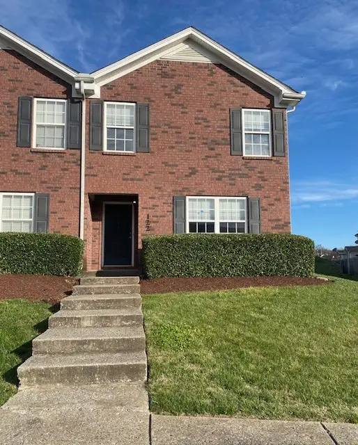 122 Wolverine Ct, Smyrna, TN 37167