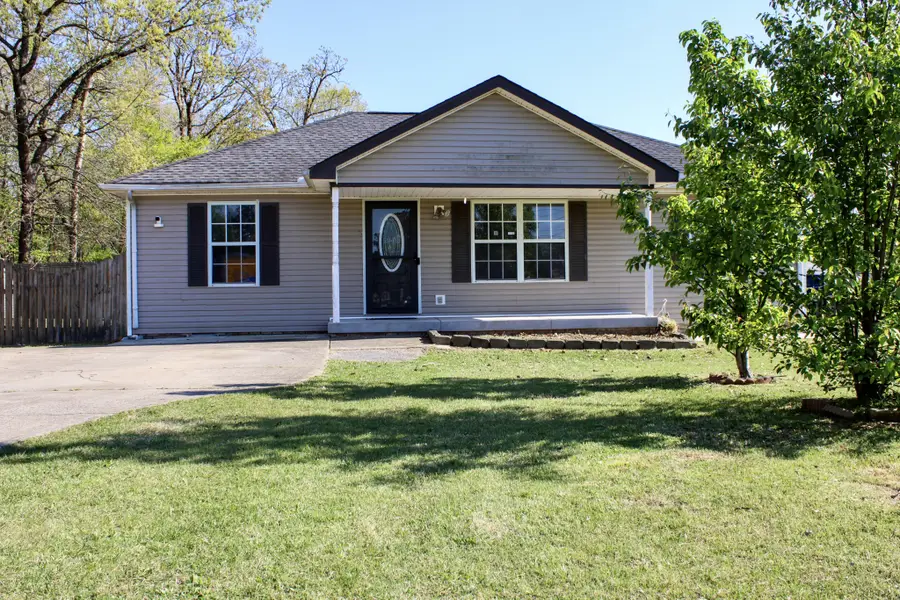 450 Titans Ln, Clarksville, TN 37042 - #2