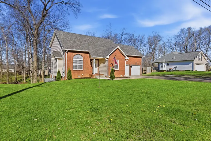 1594 Windriver Rd, Clarksville, TN 37042 - #2
