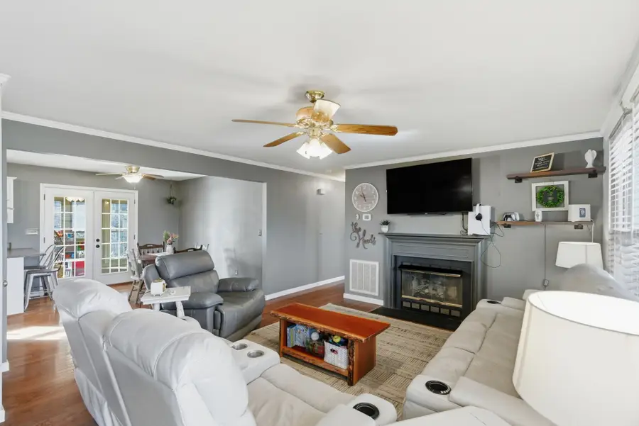 4004 S Breckenridge Ct, Springfield, TN 37172 - #2