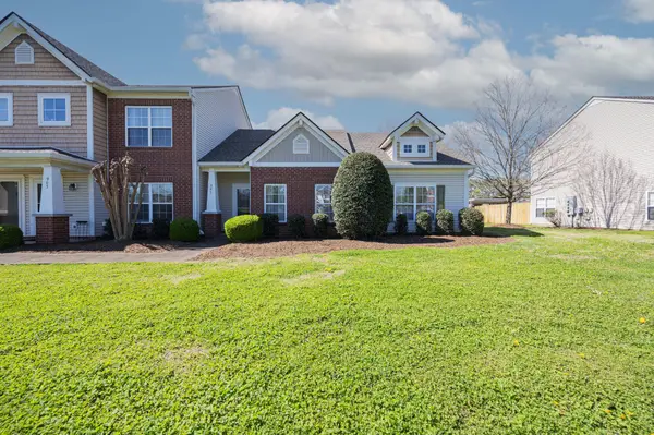 907 Seven Oaks Blvd, Smyrna, TN 37167