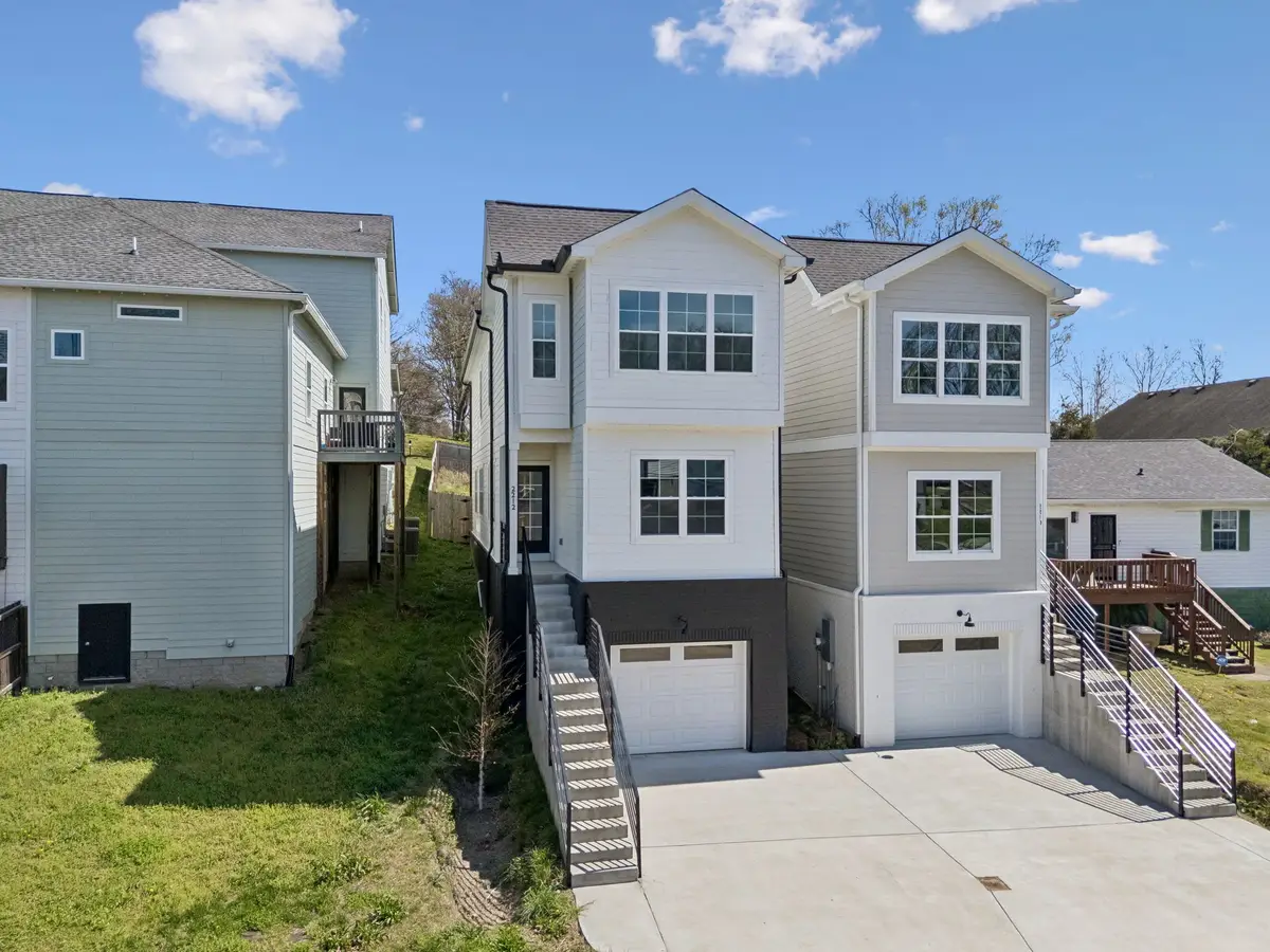 2212 18th Ave N, Nashville, TN 37208 - #1