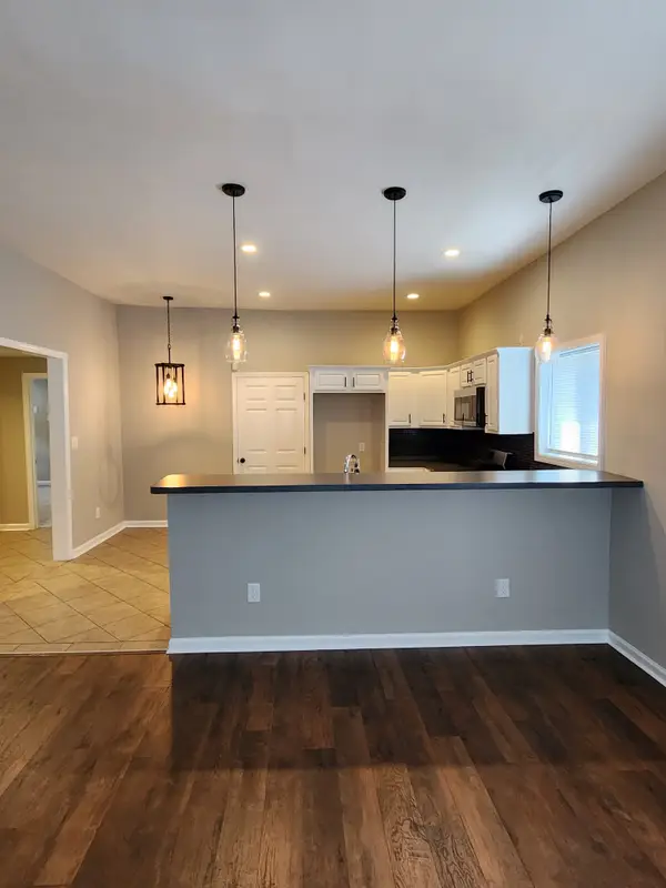 109 W 17th St, Columbia, TN 38401