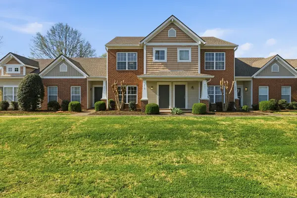 919 Seven Oaks Blvd, Smyrna, TN 37167