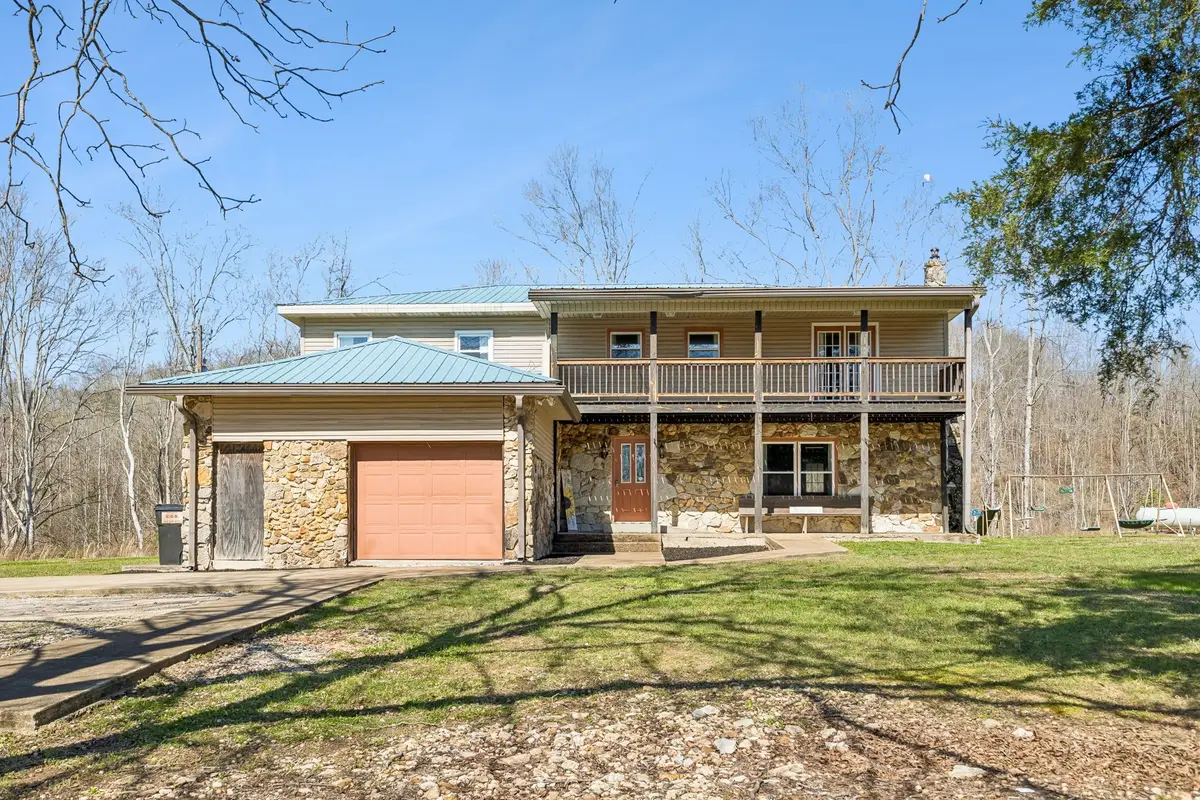 635 Cane Creek Rd, Hohenwald, TN 38462 - #1
