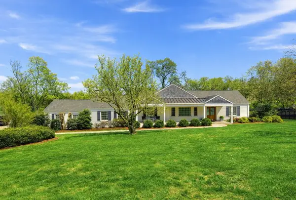 4700 Churchwood Dr, Nashville, TN 37220