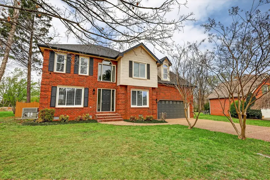 1807 Turfland Dr, Murfreesboro, TN 37127 - #2