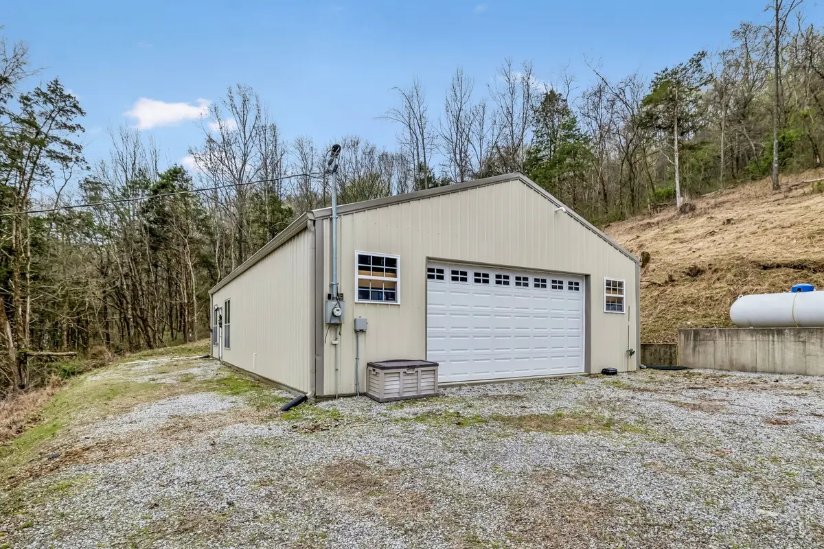 18 York Ln, Elmwood, TN 38560 - #1
