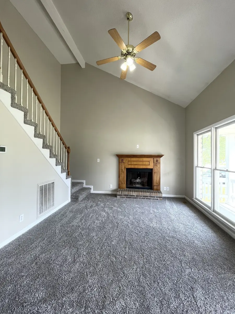 154 Shady Maple Dr, Clarksville, TN 37043 - #2