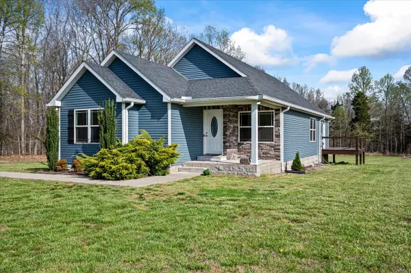 1689 Taurus Farm Rd, Lafayette, TN 37083