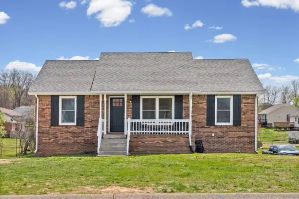 1066 Bobcat Dr, Clarksville, TN 37042