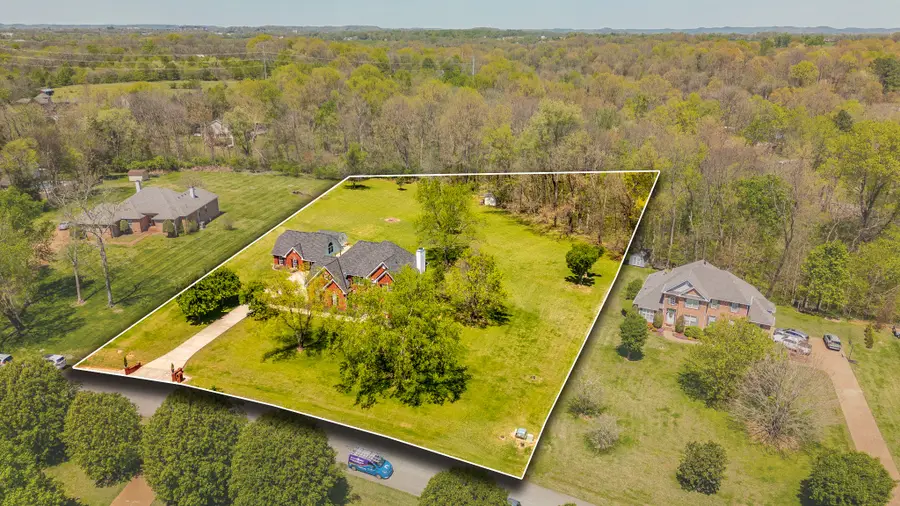 157 Hidden Cove Ct, Gallatin, TN 37066 - #3