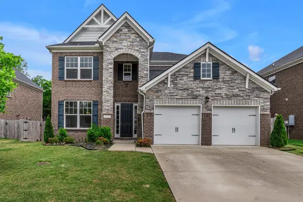 1077 Carlisle Pl, Mount Juliet, TN 37122