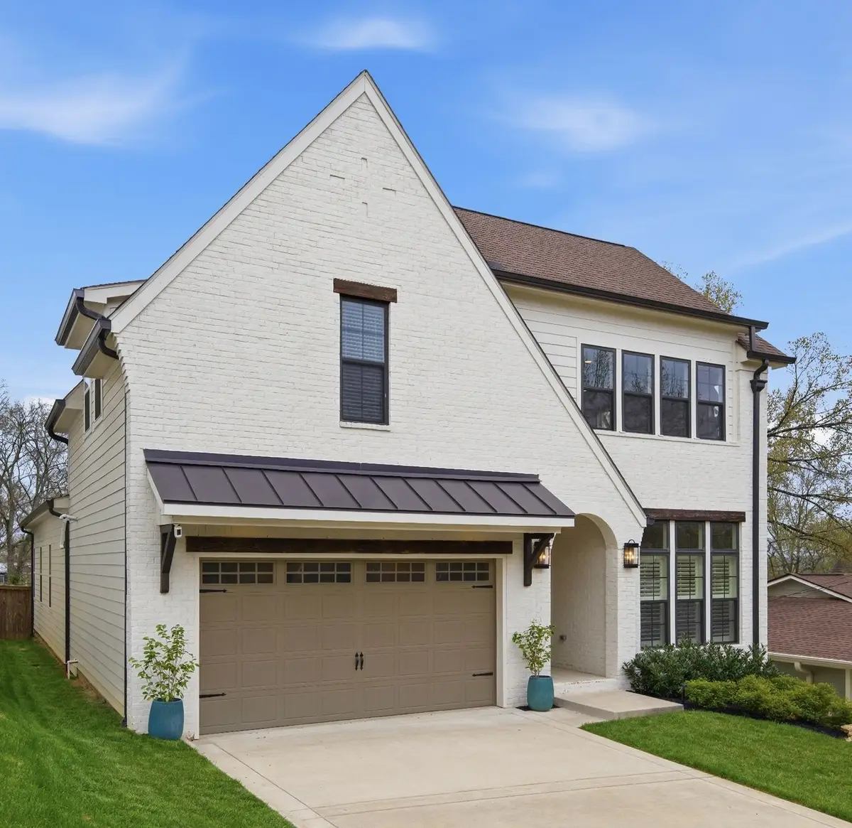 320 Chamberlin St, Nashville, TN 37209 - #1