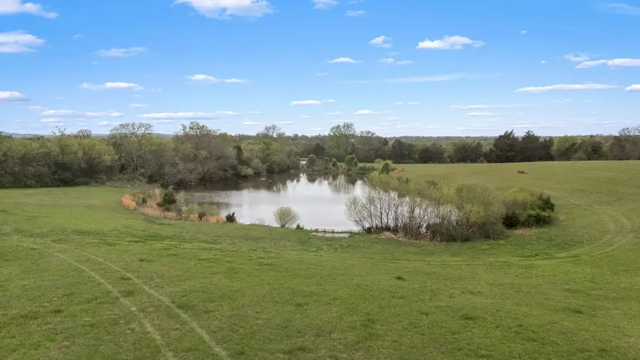 1146 Highway 64 W, Shelbyville, TN 37160 - #2