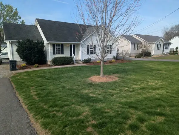 1542 River Rock Blvd, Murfreesboro, TN 37128