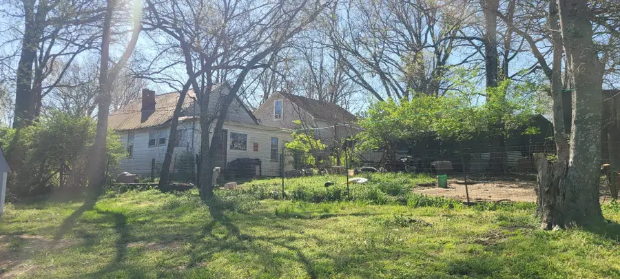 646 Thomas St, Lewisburg, TN 37091 - #2