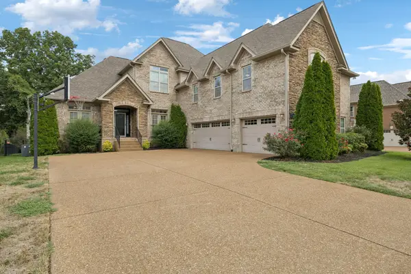 1604 Eden Rose Pl, Nolensville, TN 37135