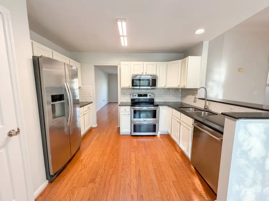 2416 Bayview Dr, Nashville, TN 37217 - #2