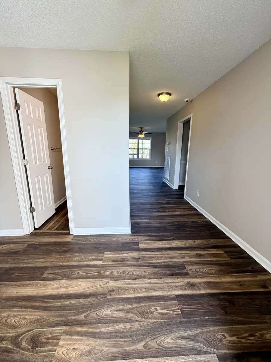 1276 Archwood Dr, Clarksville, TN 37042 - #2