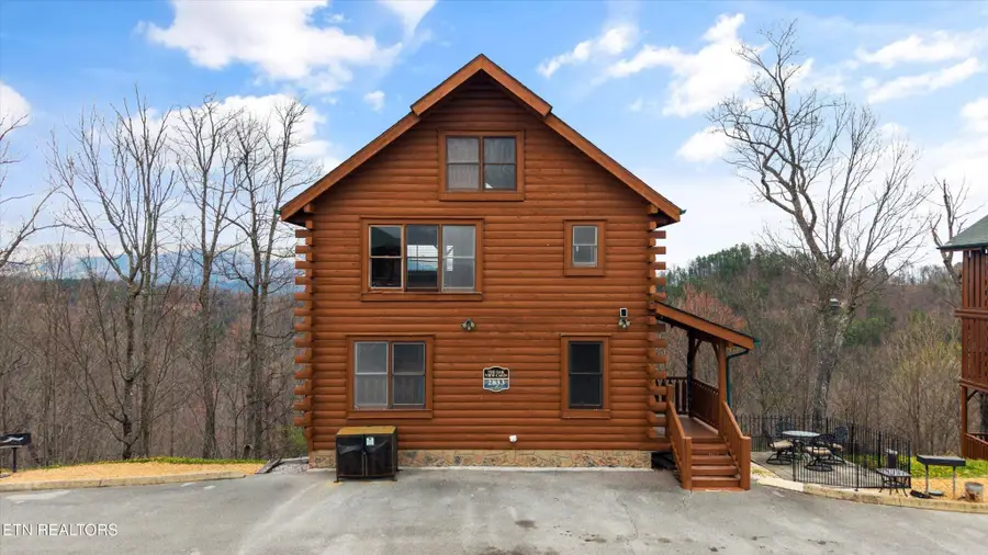 2833 White Oak Ridge Lane, Sevierville, TN 37862 - #2