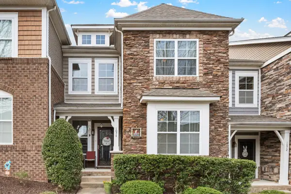 1074 Riverwood Village Blvd, Hermitage, TN 37076