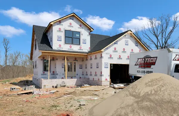 357 Chase Dr, Clarksville, TN 37043