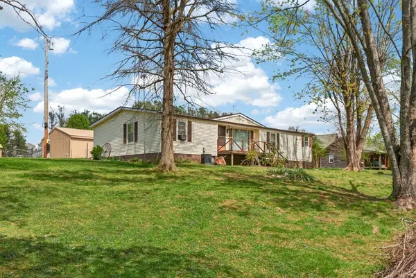 195 Mitchell Rd, Portland, TN 37148
