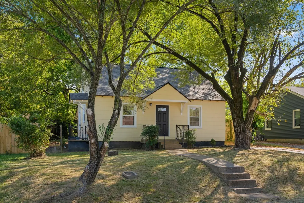 1114 Woodard St, Clarksville, TN 37040 - #1