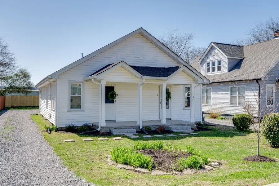 131 E Park Ave, Gallatin, TN 37066 - #2