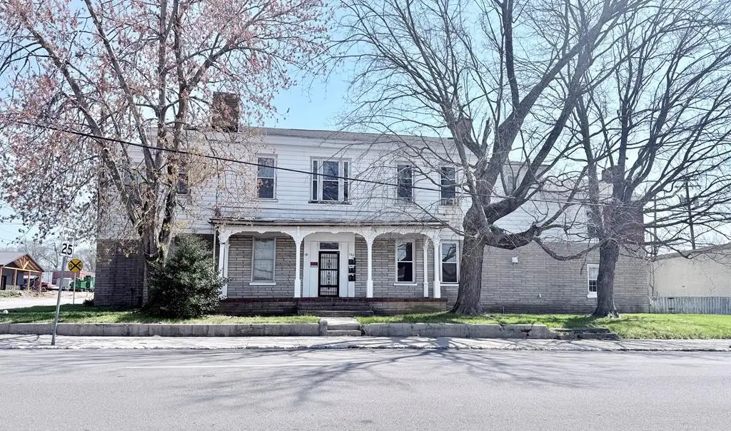 702 S Clay St, Hopkinsville, KY 42240 - #1