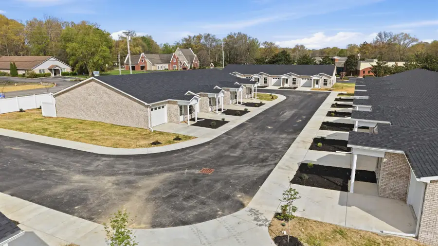 741 Kings Ln #B-8, Tullahoma, TN 37388 - #3