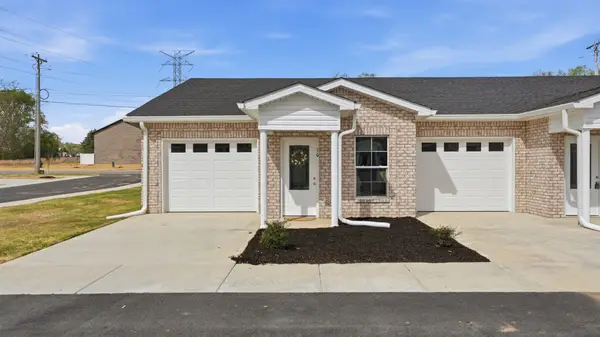 741 Kings Ln #C-15, Tullahoma, TN 37388