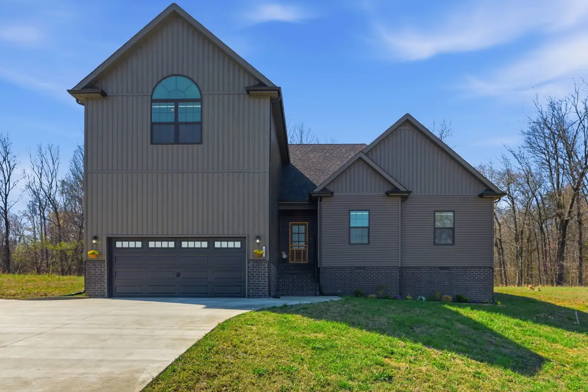 1982 Blue Bird Dr, Pleasant View, TN 37146 - #1