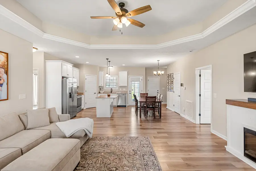 57 Cheney Ln, Lafayette, TN 37083 - #3