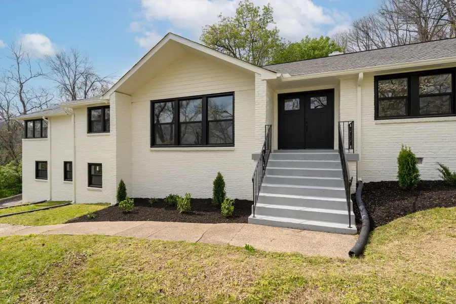 6612 Fox Hollow Rd, Nashville, TN 37205 - #2