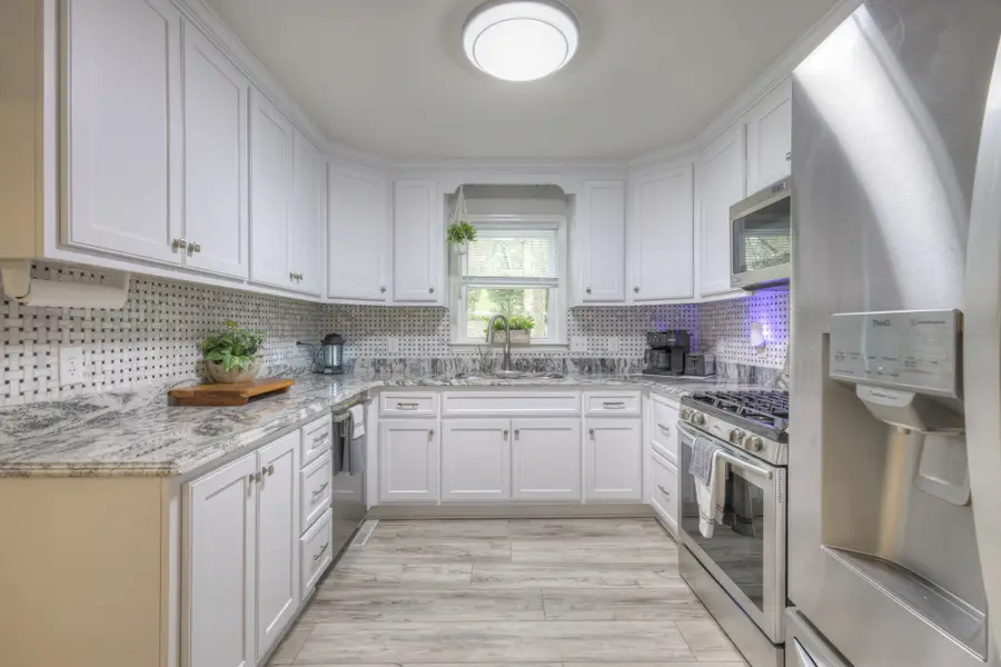 204 Hogan Ln, Columbia, TN 38401 - #3