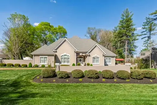 203 Kippsford Pond Rd, Columbia, TN 38401 - #1