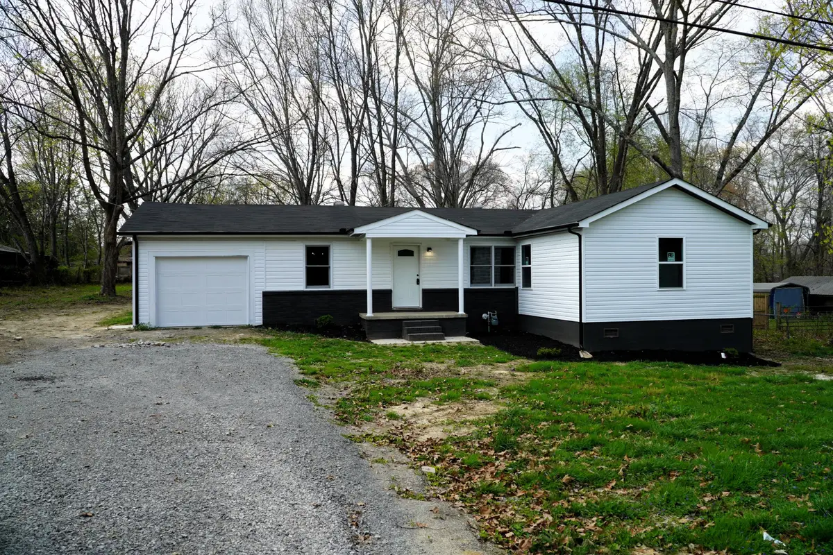32 Jenkins Dr, Fayetteville, TN 37334 - #1