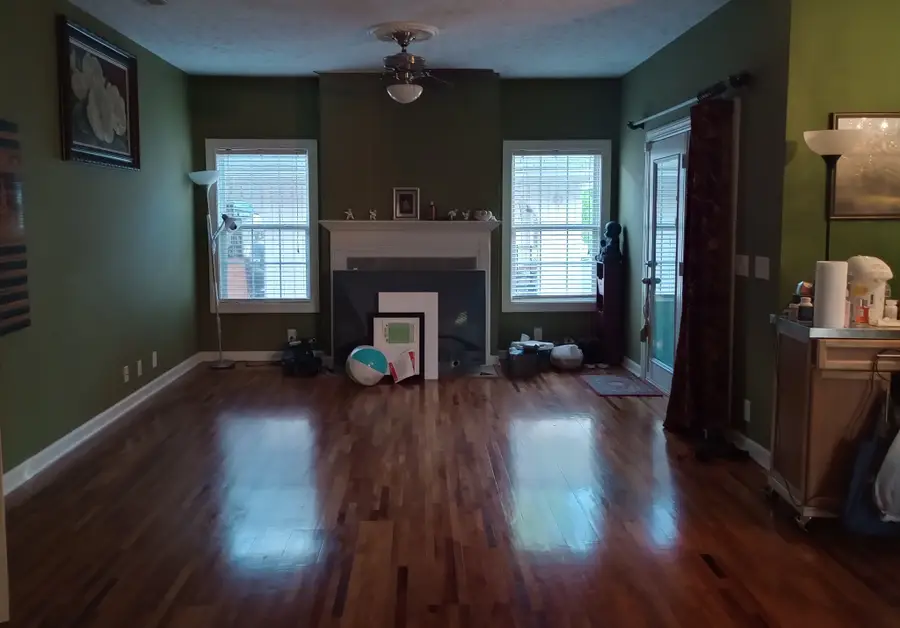 4389 Veals Rd, Murfreesboro, TN 37127 - #2