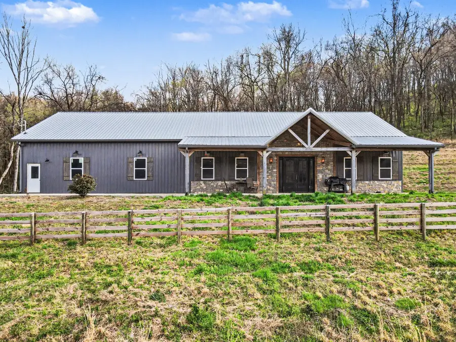 2617 Fayetteville Hwy, Belfast, TN 37019 - #3