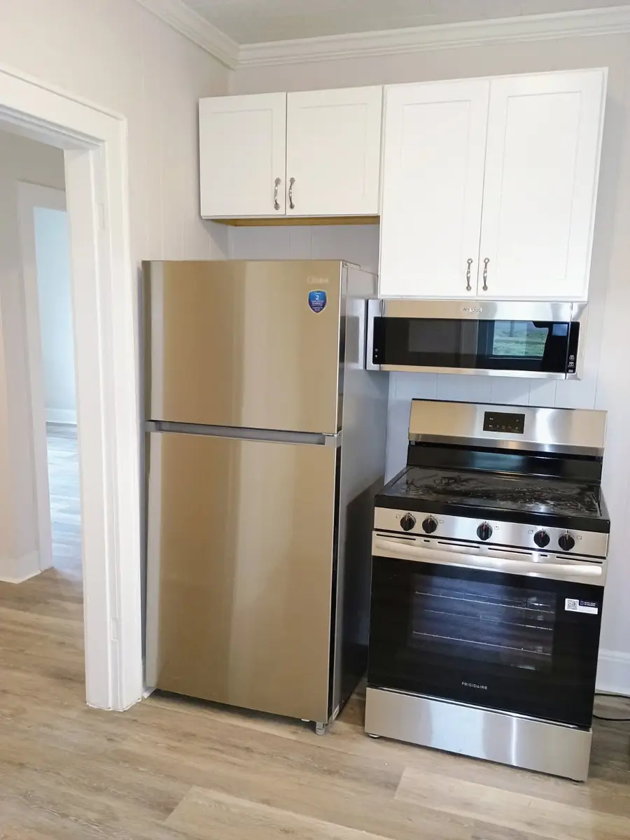 204 Hobson Ave, Shelbyville, TN 37160 - #3