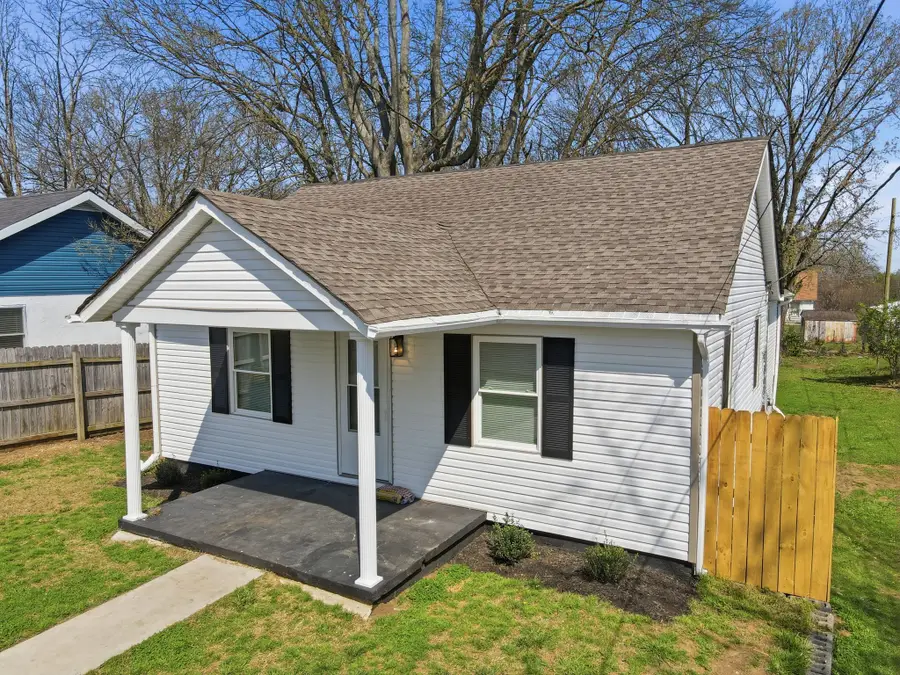 319 E 17th St, Columbia, TN 38401 - #2