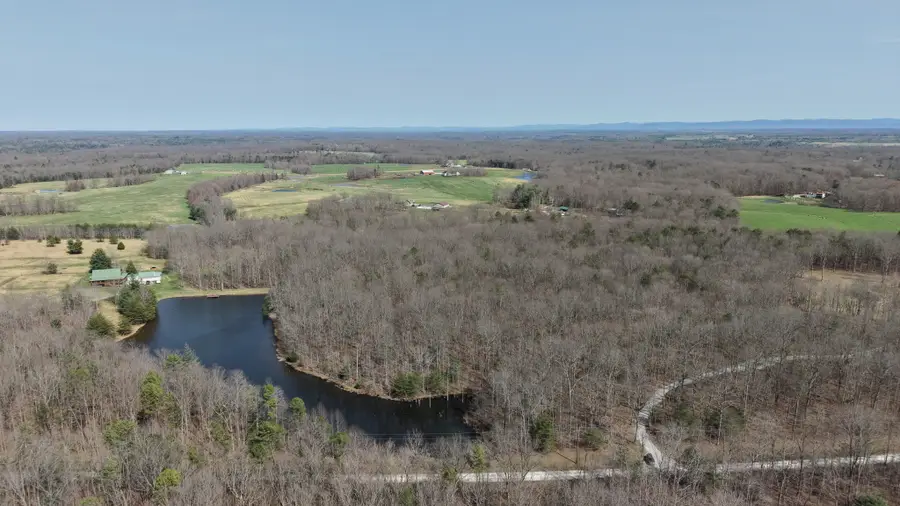 738 River Bluff Rd, Jamestown, TN 38556 - #3