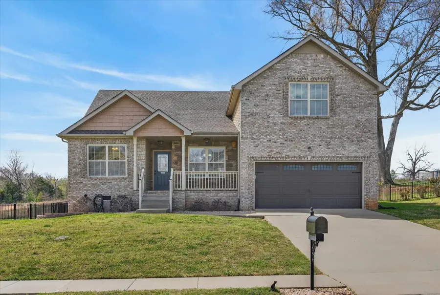301 Ivy Bend Cir, Clarksville, TN 37043 - #2