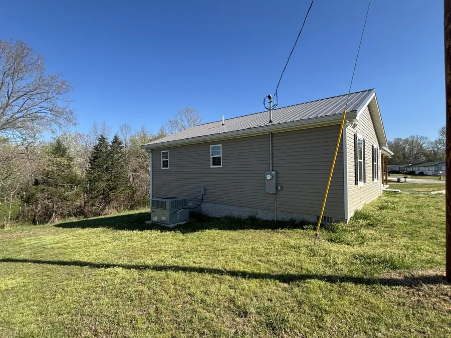 11526 Aaron Ln, Nunnelly, TN 37137 - #3